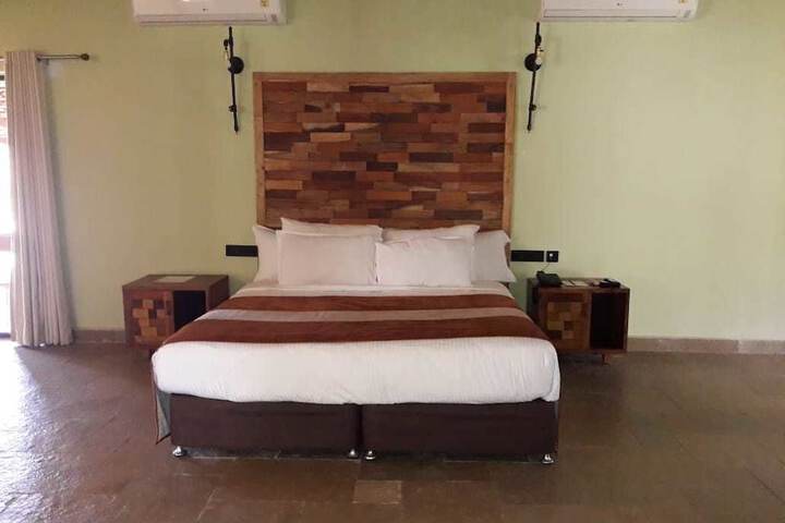 Room 3 of 45