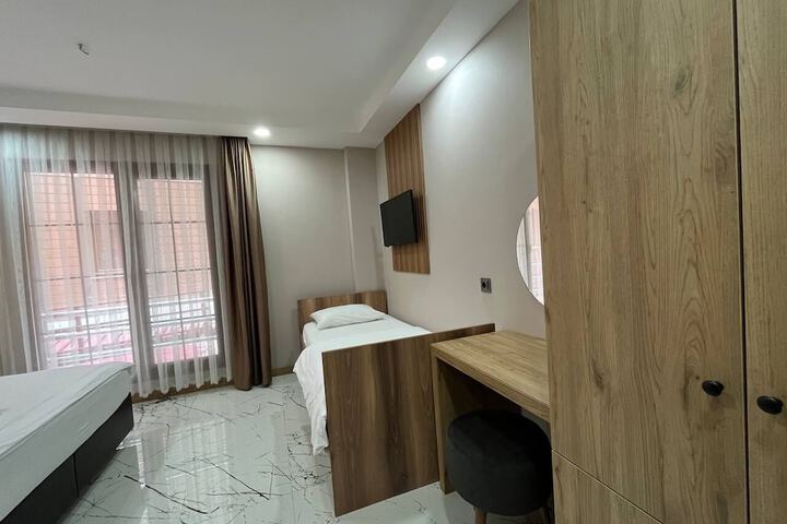 Room 19 of 40