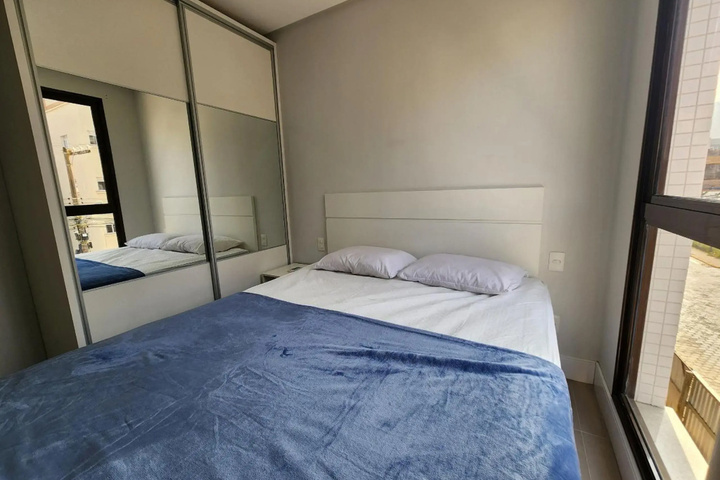 Room 4 of 20