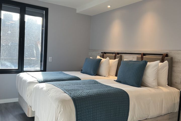 Room 14 of 33