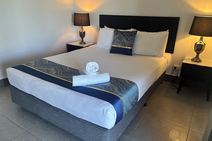 Room 19 of 157