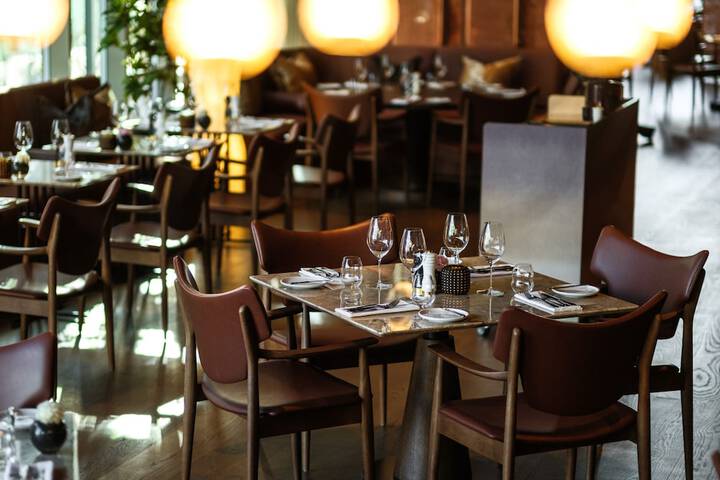 Dining 59 of 102