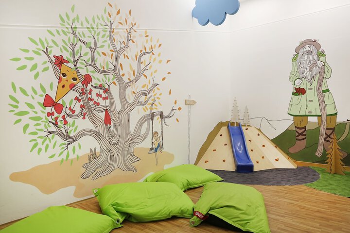 Children's play area - indoor