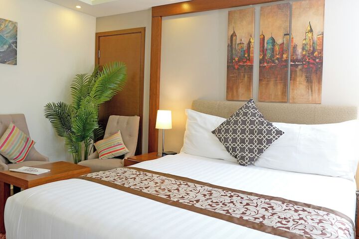 Room 44 of 127