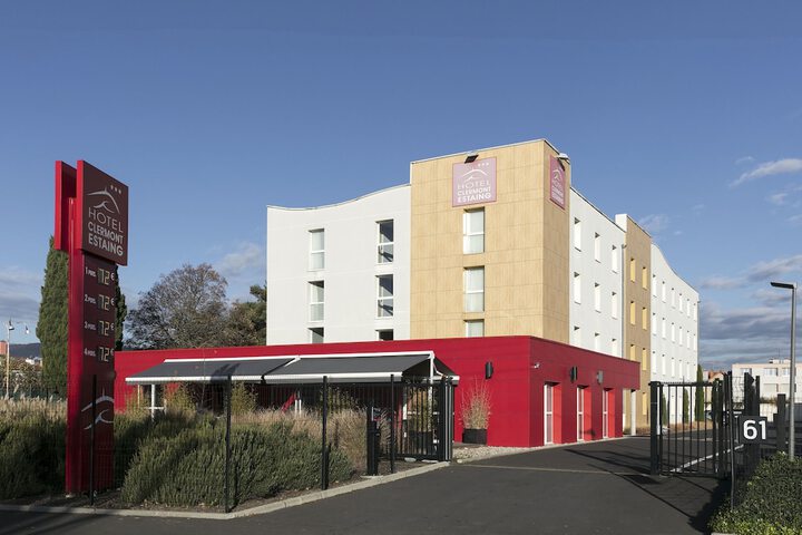 Hotel 32 of 42
