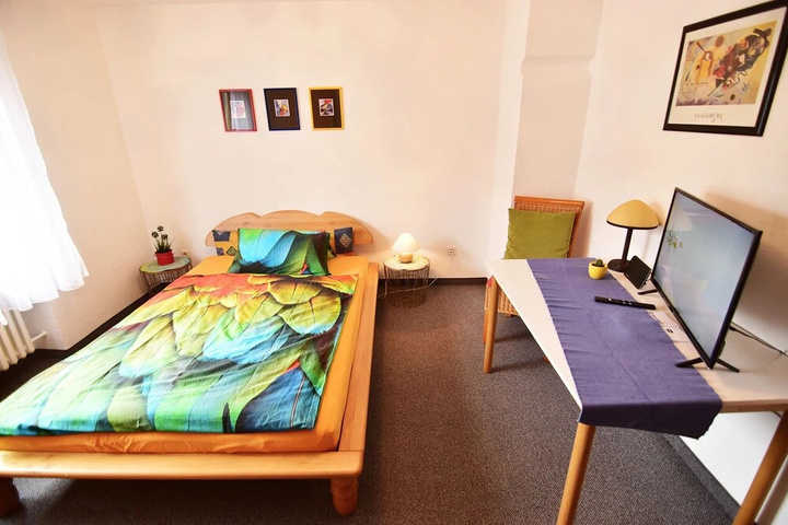 Room 2 of 19