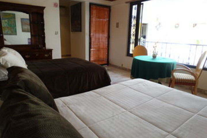 Room 15 of 46