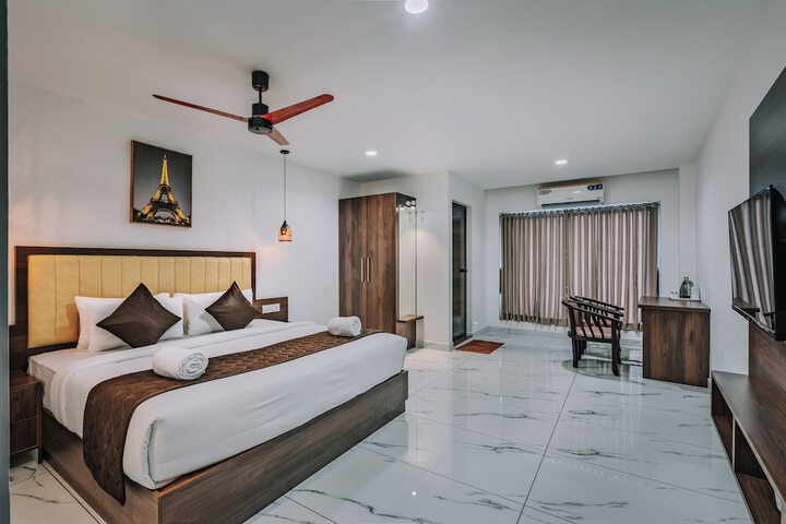 Room 2 of 41