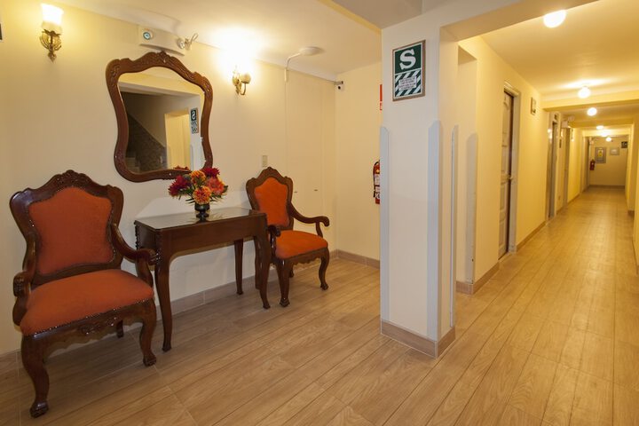 Ballroom/Hall 62 of 69