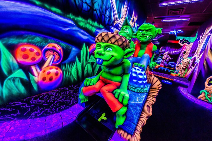 Mini-golf