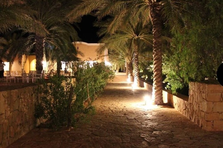 Hotel Exterior 123 of 146