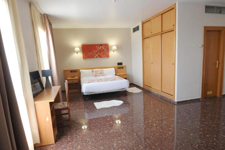 HOTEL MARIA ROSA