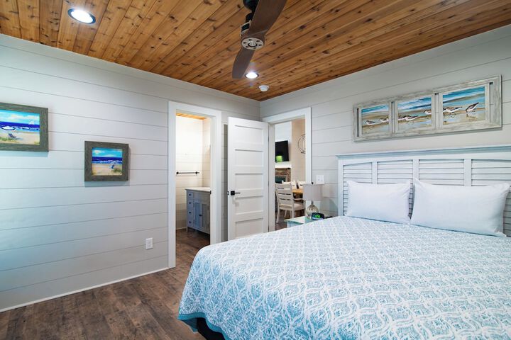 Room 90 of 759