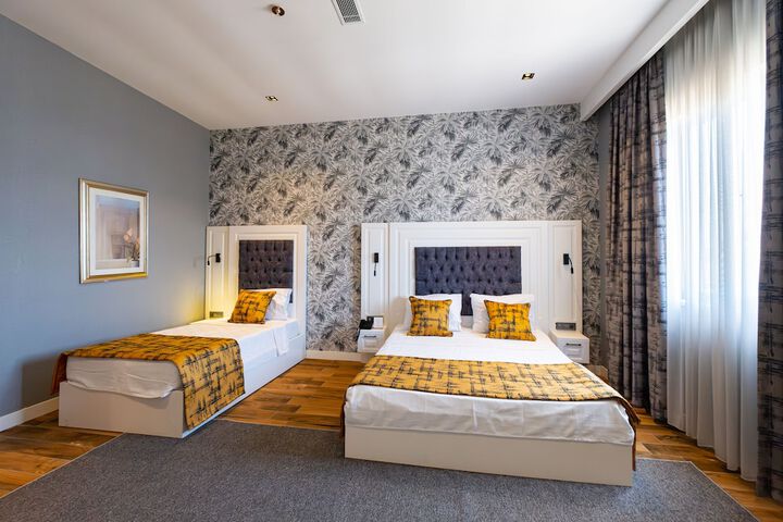 Room 30 of 51