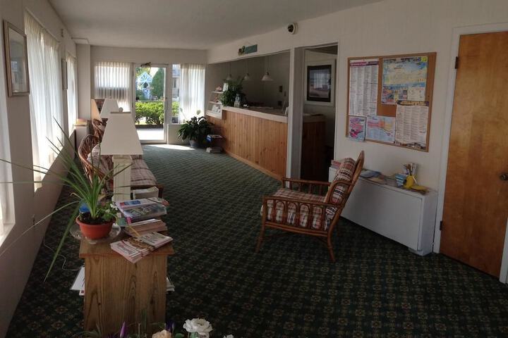 Photo of Gold Crest Motel
