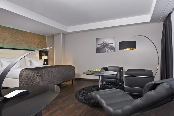 Room 51 of 173
