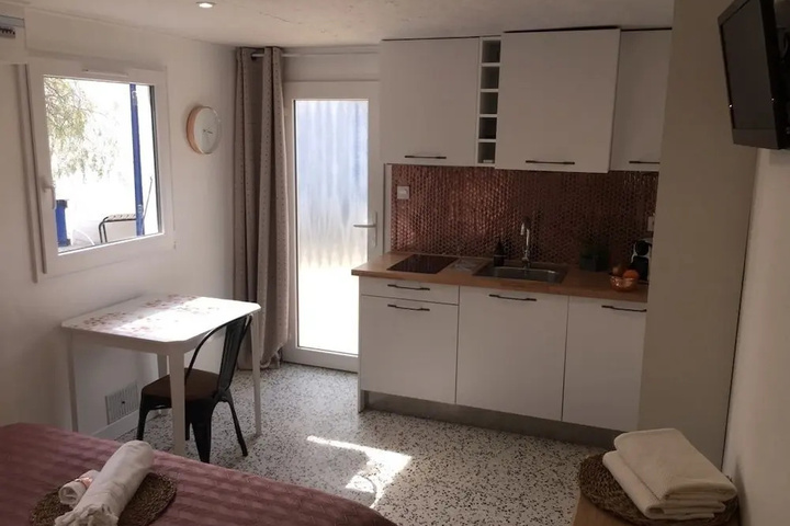Room 5 of 17