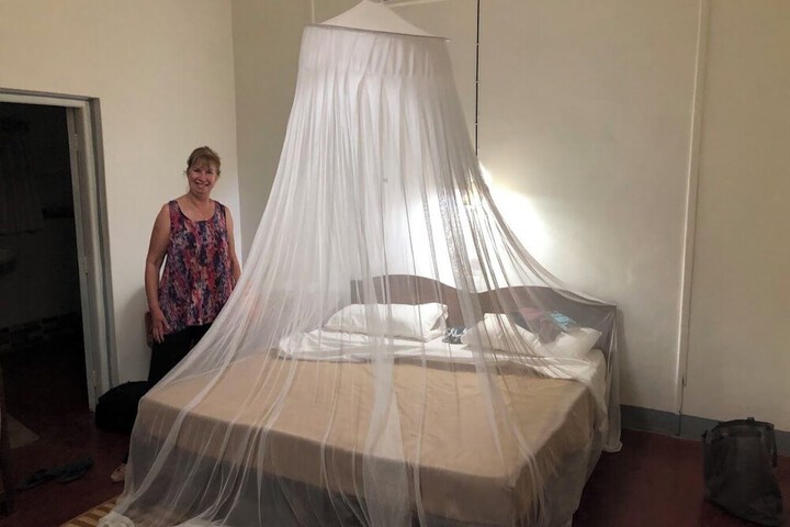 Room 5 of 25
