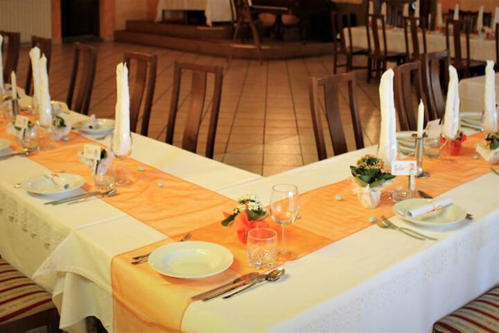 Wedding/Banquet 16 of 22