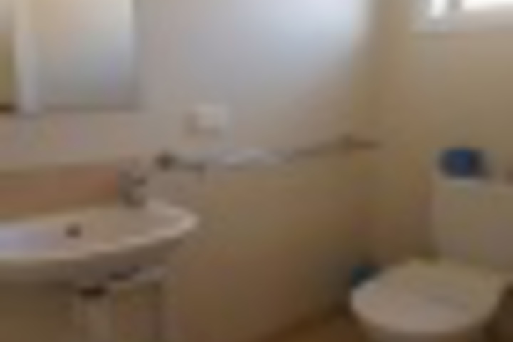 Room 327 of 792