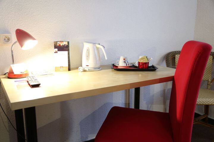 Room 13 of 49