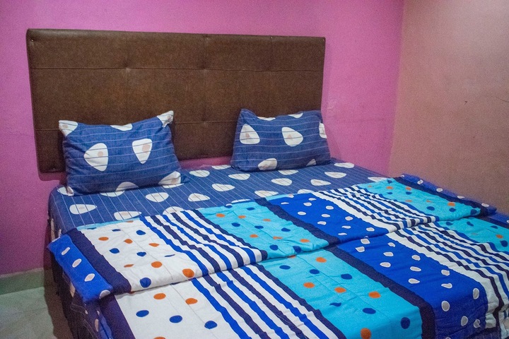 Room 17 of 22