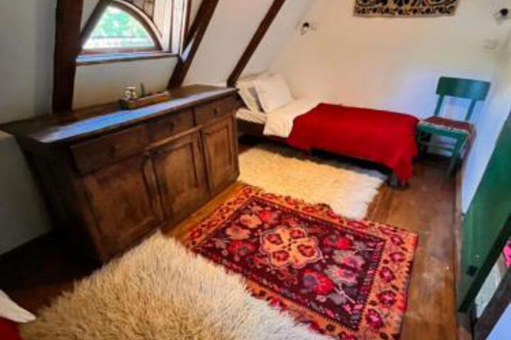 Room 24 of 59