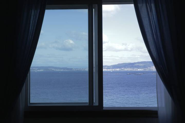 Room 16 of 38