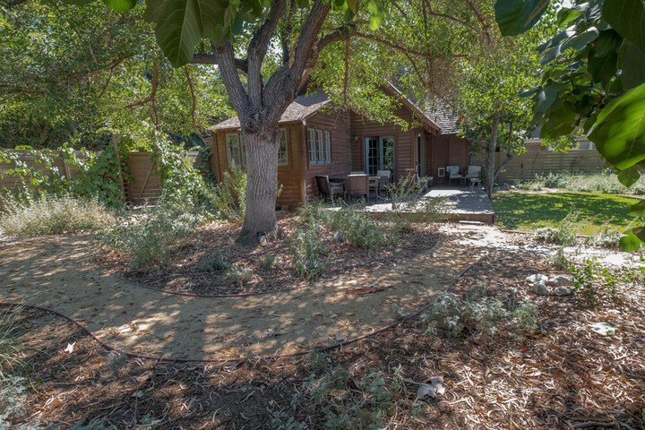 Property Grounds 15 of 18