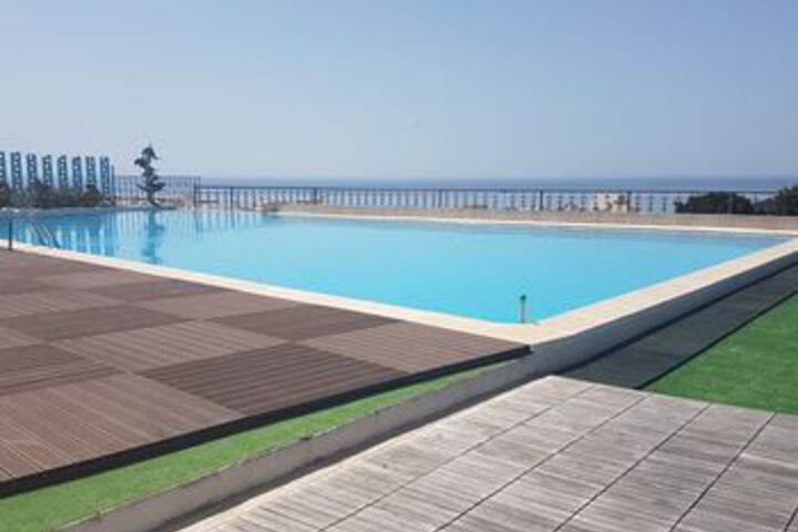 Pool 13 of 18