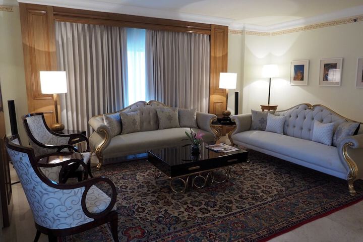 Room 22 of 80