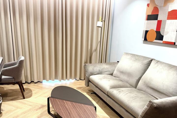 Room 32 of 91