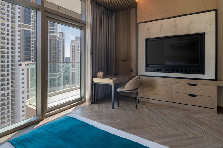 Room 5 of 45