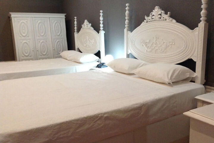 Room 21 of 29