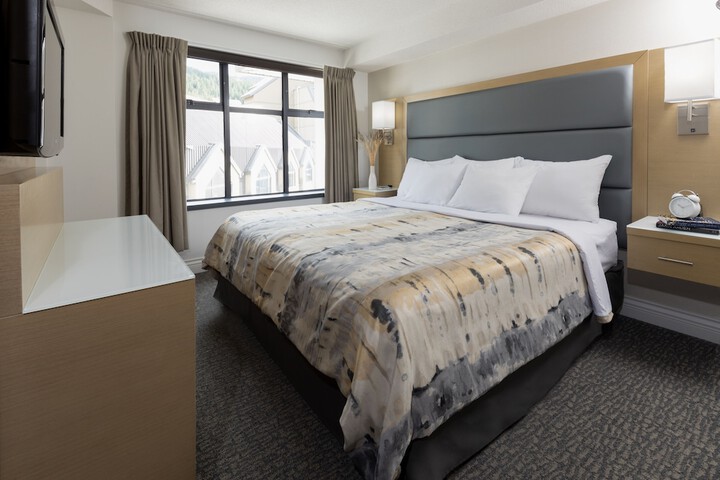 Room 7 of 73
