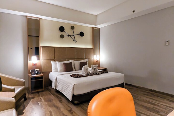 Room 44 of 64