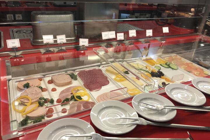 Breakfast buffet