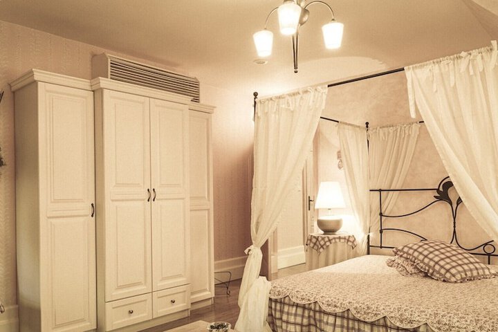Room 15 of 41
