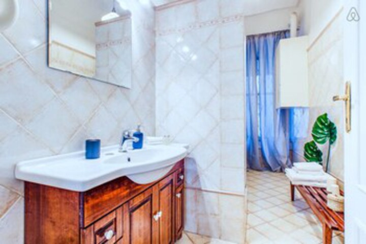 Room 2 of 13
