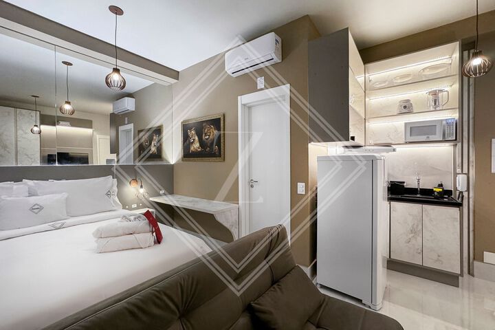 Room 15 of 18
