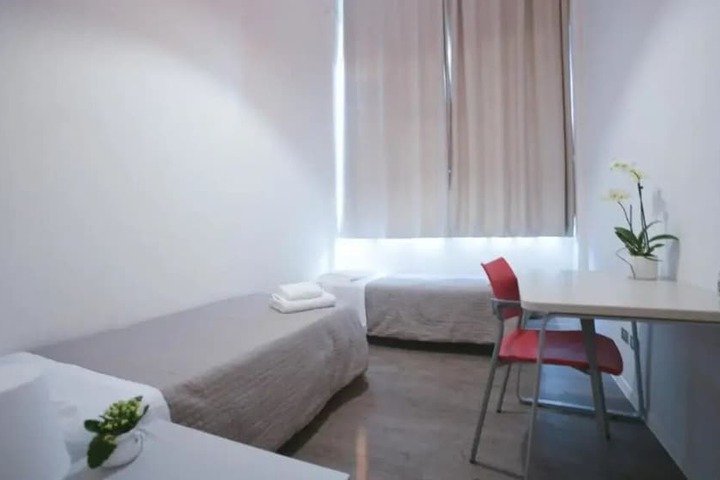 Room 3 of 15