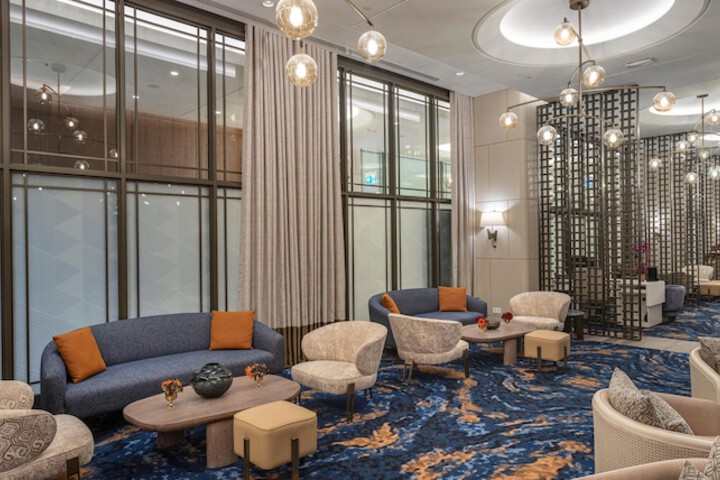 Lounge 191 of 207