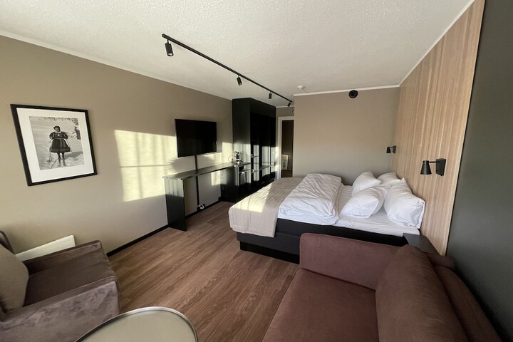 Room 11 of 45