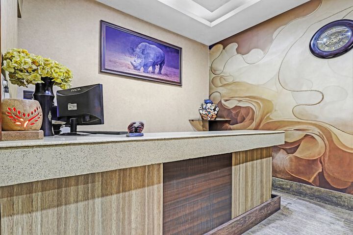 Hotel Interior 6 of 32