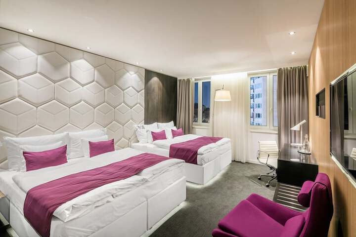 Room 5 of 48