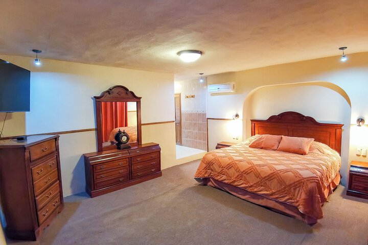 Room 26 of 114