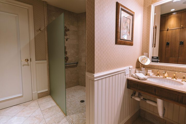 Room 47 of 112
