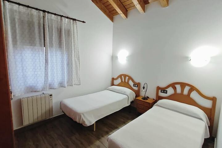 Room 4 of 69