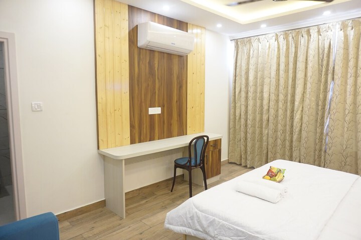Room 7 of 46