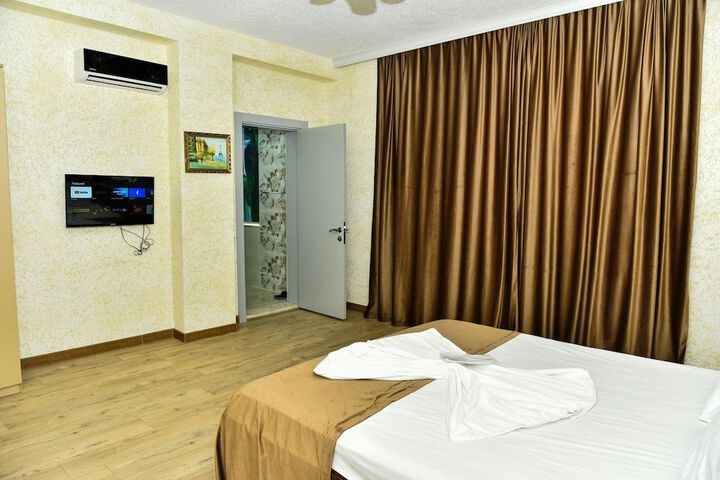 Room 5 of 26